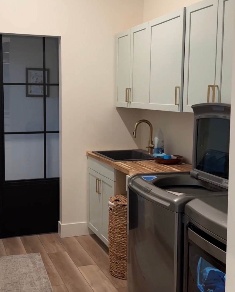 Why I Do Laundry Every Day (And Why It’s Actually the Easier&nbsp;Way)